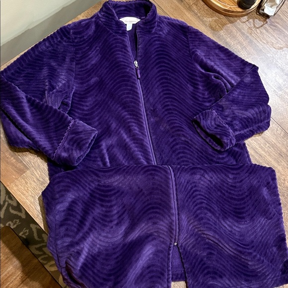 Stan Herman Long Lounge Robe Zip Super Soft Silky Fuzzy Scalloped Detail sz. TL - Picture 1 of 10